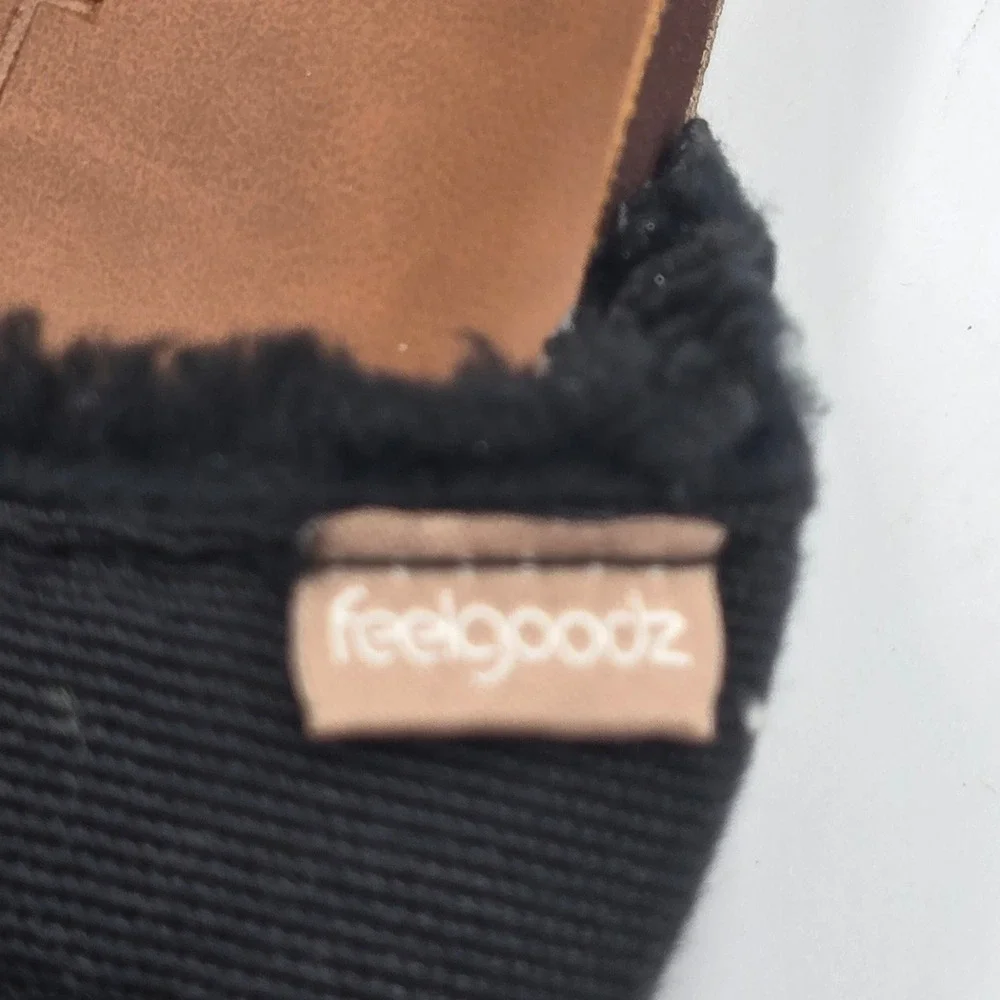 Feelgoodz Slide Sandals Women 10 Zensole Black Quilted Faux Fur EUC Cozy Slipper